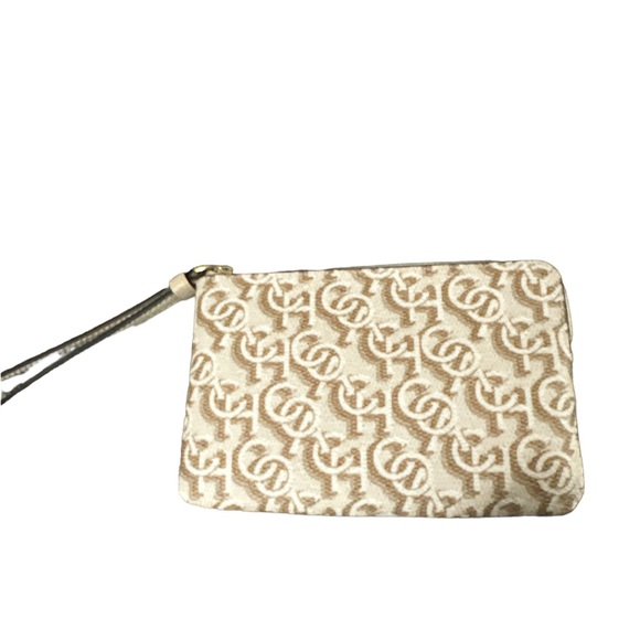 NWT coach signature beige and tan wristlet leather with maroon inside nice - Picture 2 of 7